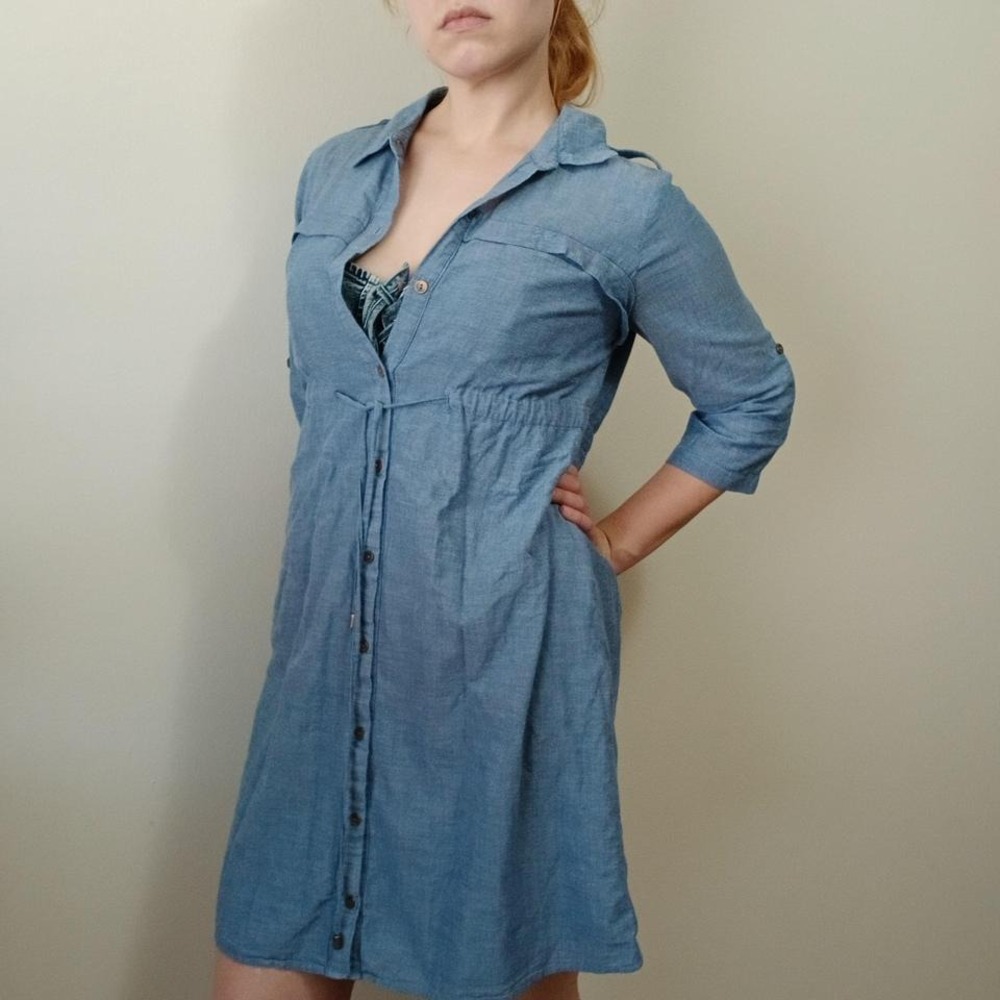 Blue‎ chambray button down dress/long top, size M